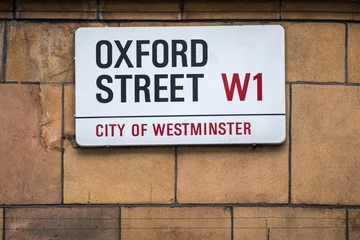 Oxford Street in London © chrisdorney