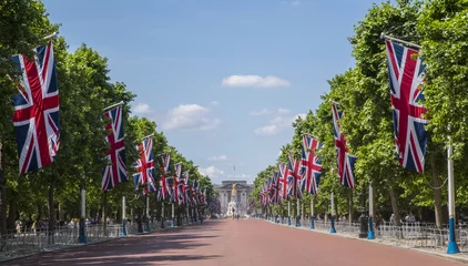 Selbstklebende Fototapete London Die Mall und der Buckingham Palace in London