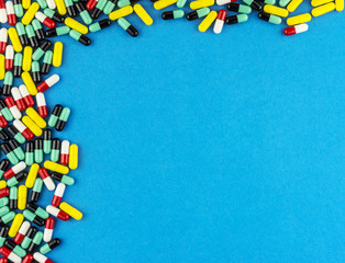 Multicoloured medical pills