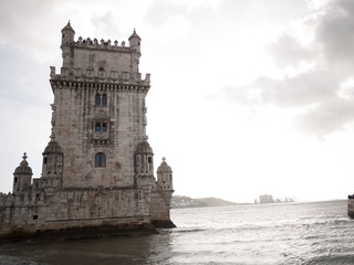 Fototapeta na wymiar Tour de belem Lisbonne