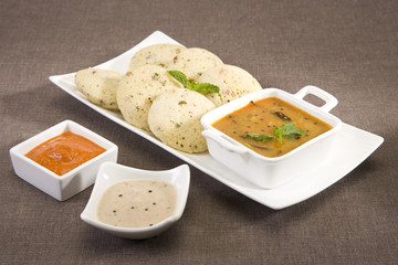 Sambar with Idli with Coconut Chutney