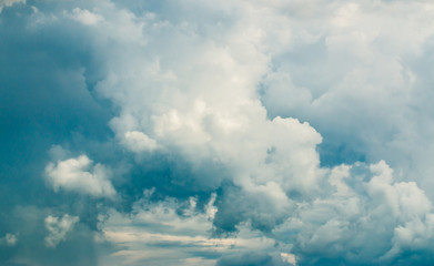 Obraz premium colorful dramatic sky with cloud at sunset