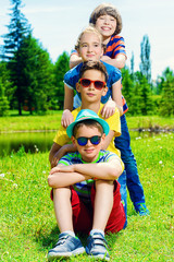 Fototapeta premium kids in sunglasses