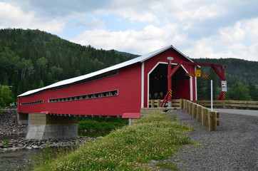 PONT COUVERT DE ROUTHIERVILLE GASPESIE QUEBEC CANADA