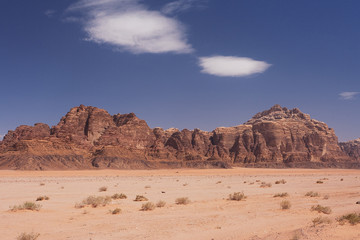 Fototapeta na wymiar Wadi Rum mountains 