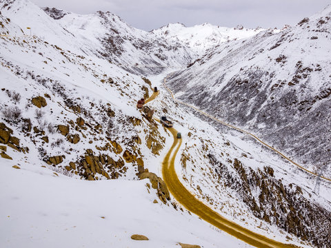 Transportation at Trola mountain in Sichuan
