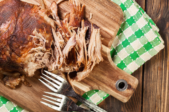 Slow cooked pulled pork shoulder
