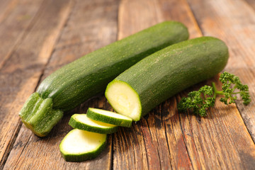 zucchini with slices