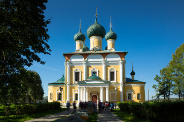 Fototapeta na wymiar transfiguration cathedral uglich kremlin