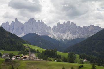 Fototapeta na wymiar St. Magdalena village in Val di Funes/Villnoss valley, province of south Tyrol, Italy