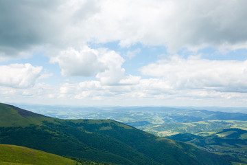 Fototapeta premium The cloud over the mountain range.