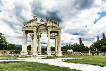 Obraz premium Aphrodite temple in the ancient city of afrodisias