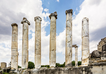 afrodisias ancient city columns