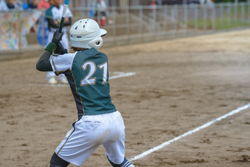 女子ソフトボール試合風景