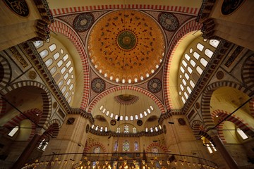 Fototapeta na wymiar Ceiling decoration of the Süleymaniye Mosque