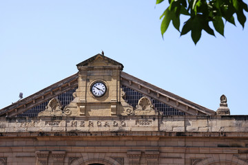 mercado de la bretxa donostia