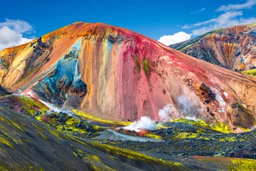 Fototapeten Beautiful colorful volcanic mountains Landmannalaugar in Iceland © neurobite