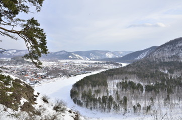 горы лес зима