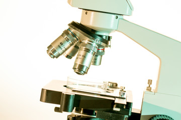 Lenses and microscope eyepieces for scientific research