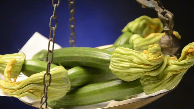 Cucurbita pepo ペポカボチャ Tykev Sierpompoen Zucchini obecn&aacute; Dynia video zwyczajna Kungulli Zucchino Gartenk&uuml;rbis 
