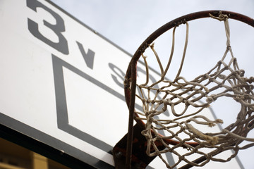 Basket Versus