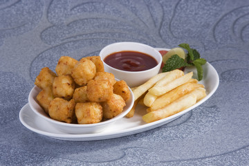 Fried Potato Nuggets & French Fries