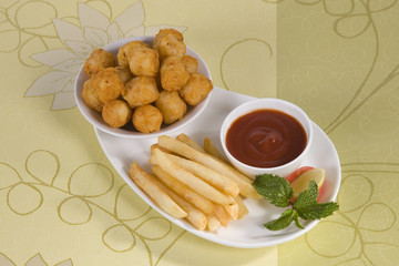 Fried Potato Nuggets & French Fries