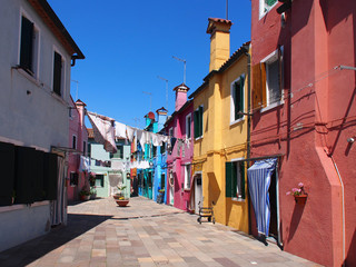 Fototapeta na wymiar Maisons colorées de l'île de Burano, Venise