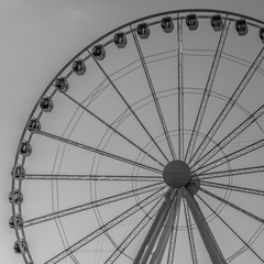 ferris wheel black and white