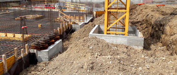 Cantiere edile - tutto pronto per il getto del cemento