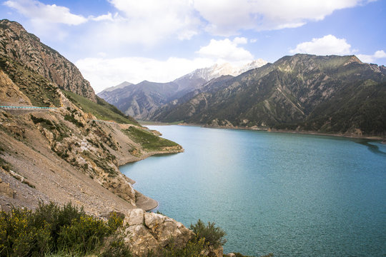 Fototapeta Lake in Xinjiang, China