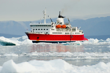Expedition Ship - Scoresby Sound - Greenland