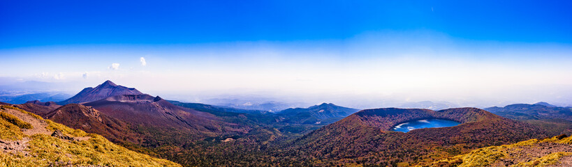 韓国岳より高千穂峰と霧島連山