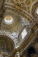 Fototapeta na wymiar Amazing architectural details with gold ornaments and interiors