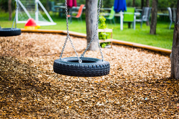 Autoreifen als Schaukel