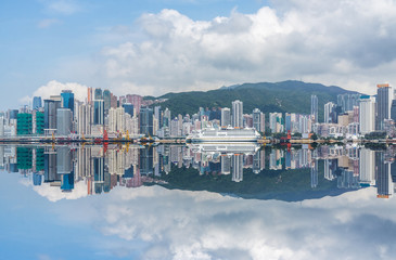 Obraz premium panoramic view of victoria harbor in Hong Kong,China.