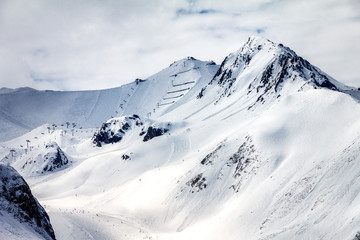 Fototapeta na wymiar Ski slopes at high altitudes in the resort of Ischgl Austria, Europe.
