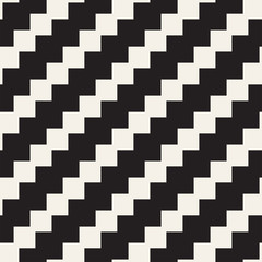 Seamless tracery pattern. Repeated lattice. Symmetric geometric abstract wallpaper. Trellis ethnic motif. Vector illustration