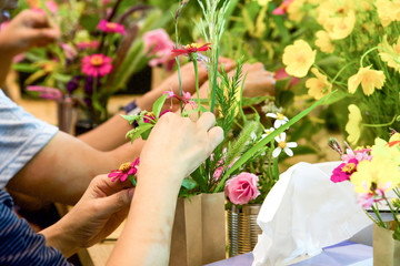 Teach flower arrangement