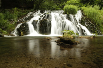 HIDDEN EXOTIC WATERFALL