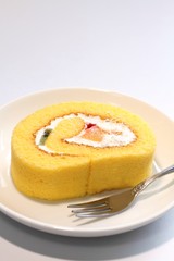 フルーツロールケーキ
