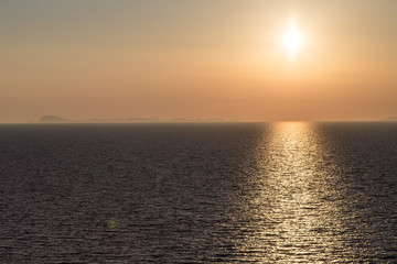 Obraz premium Tramonto su Ponza da Ventotene