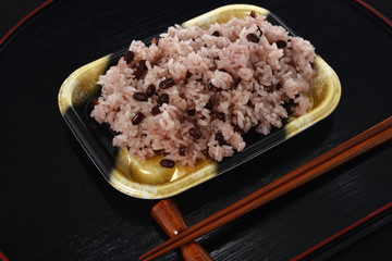 お赤飯　/お祝い事の時にいただく、お赤飯