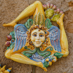 La Trinacria o triscele, simbolo della Sicilia - 164212919