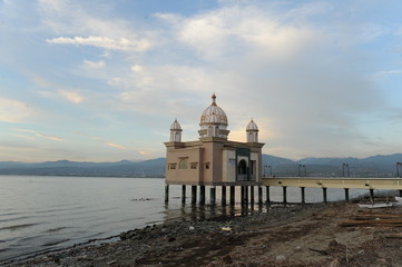 INDONESIA, JAN 8, 2017 : Beautiful Sunset Mosque, ( Terapung Mosque from Palu, Indonesia)
