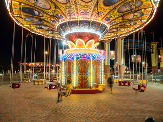 merry go round © Caleb