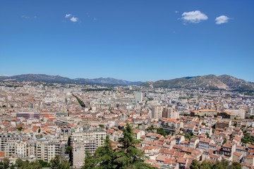 Fototapeta na wymiar Panorama sur Marseille depuis notre dame de la garde