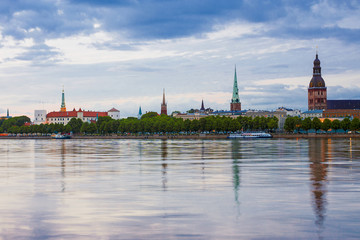 Obraz premium Panorama of the evening Riga, Latvia