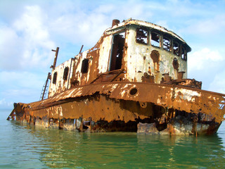 Marodes altes Schiff