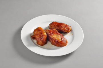 Round dish with caramel apples dessert